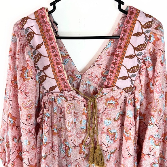 Coral Pullover V Neck Peasant Top; 3/4 sleeve Size: 1XL - Picture 5 of 10